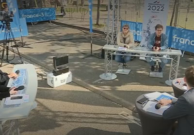 Un dimanche en politique