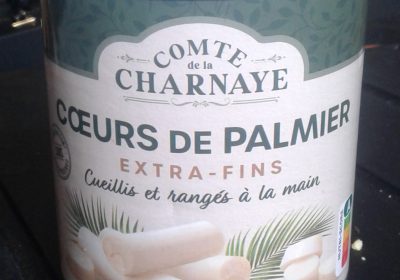 Des cœurs de palmier cueillis et rangés… à deux mains, si vous le voulez bien !
