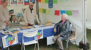Tours en fête sous la pluie
